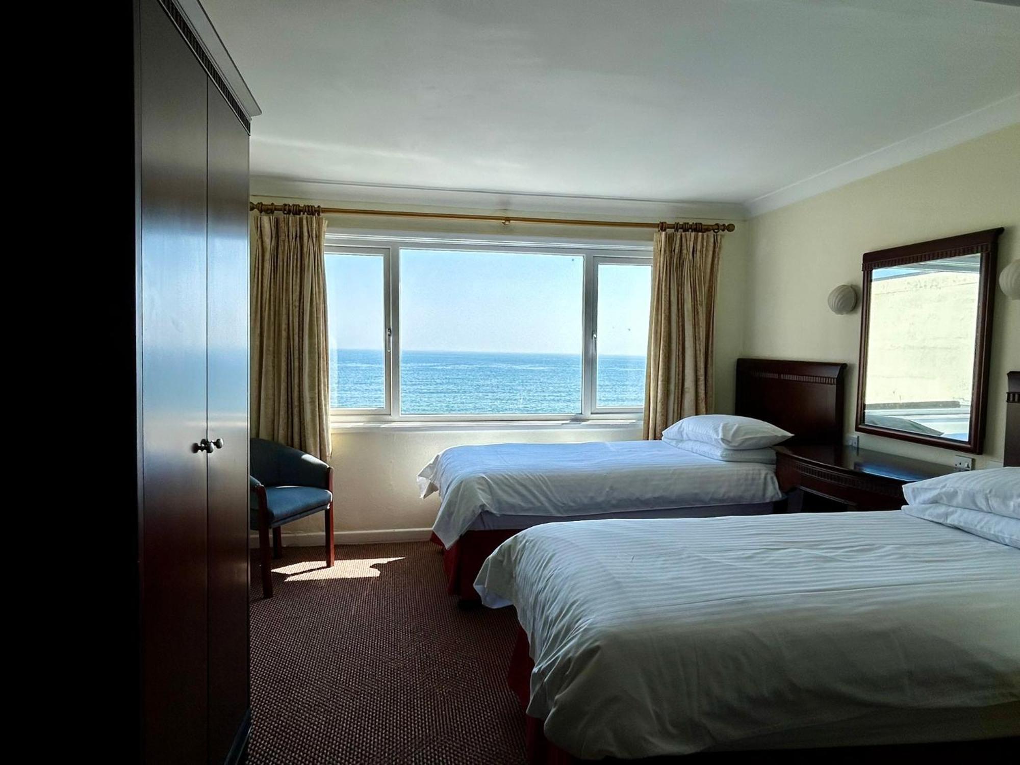 Regent Court - Seafront, Sandown - Free Car Ferry For Bookings Of 3 Or More Nights, Subject To Availability Екстер'єр фото
